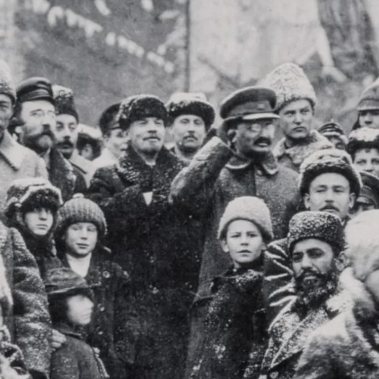 lenin-trotsky-768x768