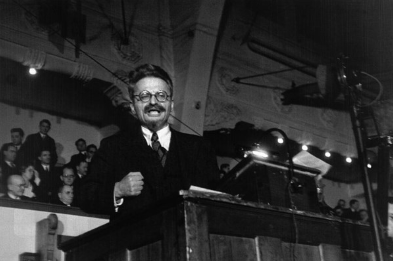 Trotsky 2