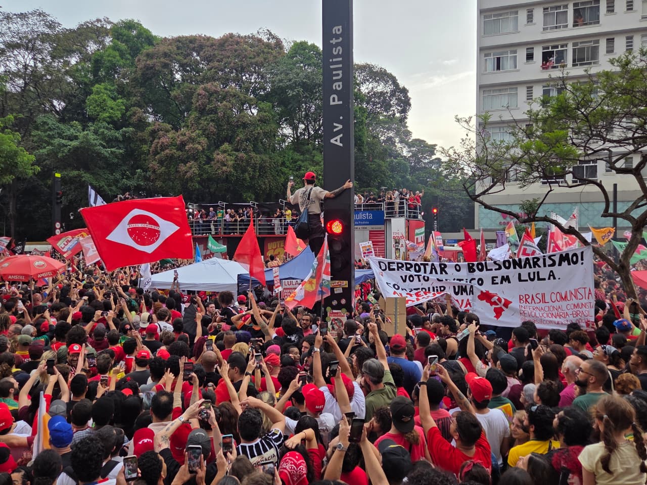 Lula-Avenida-Paulista-Manifestação-Brasil-Comunista